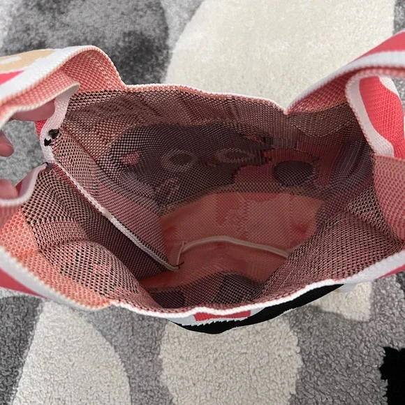 Mini tote style knit bag - Picture 8 of 9